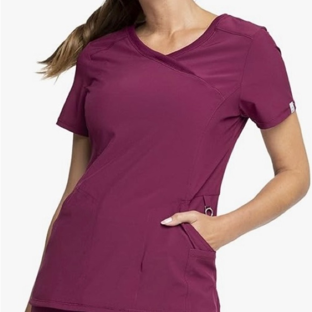 Cherokee Infinity Medium Petite scrub set